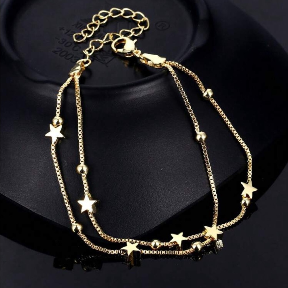 Gold Star Double Layered Bracelet - Picture 3 of 4
